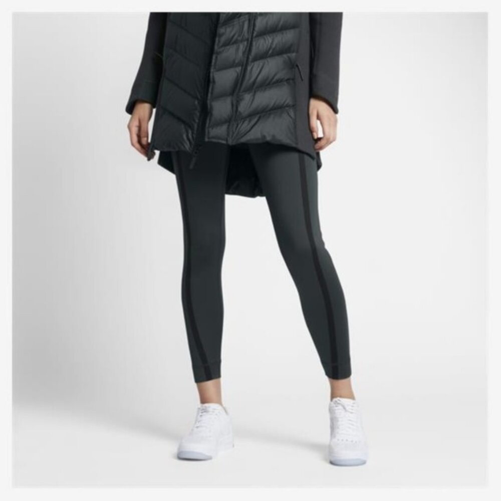 Women's Nike Sportswear Bond Leggings Seaweed Green/ Black Size Small